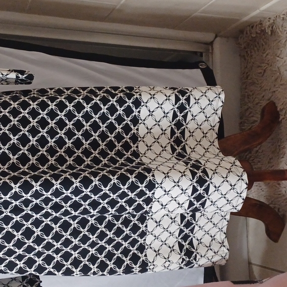 Charter Club Long Sleeved dress in a size small - Picture 5 of 8